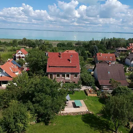 Apartamento Hello Balaton *